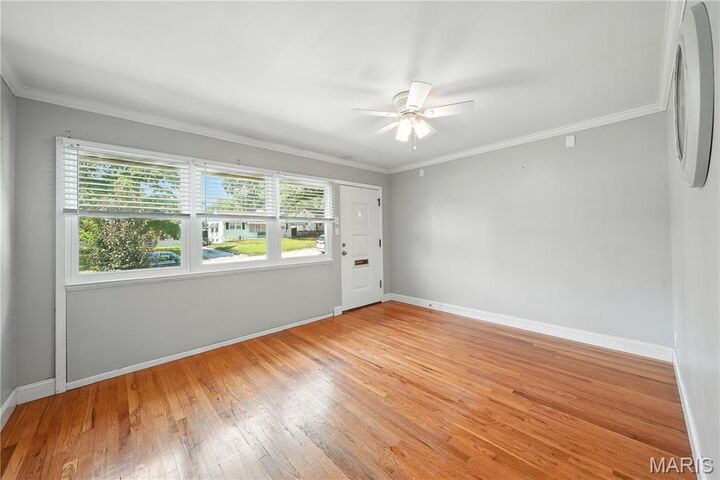 Property Photo: 7926 Ivanhoe Street MO 63123