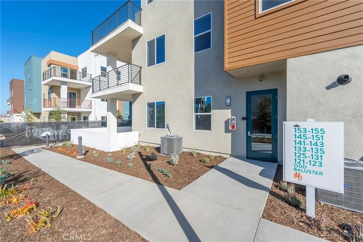 Property Photo: 121 Baluster CA 92618