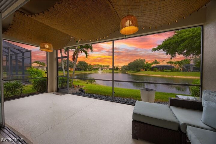 Property Photo:  1465 Serrano Circle  FL 34105