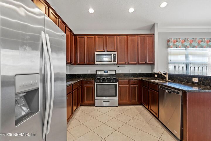 Property Photo: 5985 Wind Cave Lane FL 32258