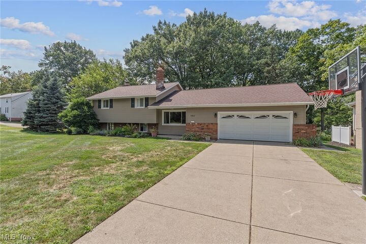 Property Photo:  1062 Belwood Drive  OH 44143 