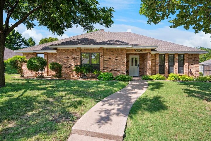 Property Photo: 3405 Deep Valley Trail TX 75023
