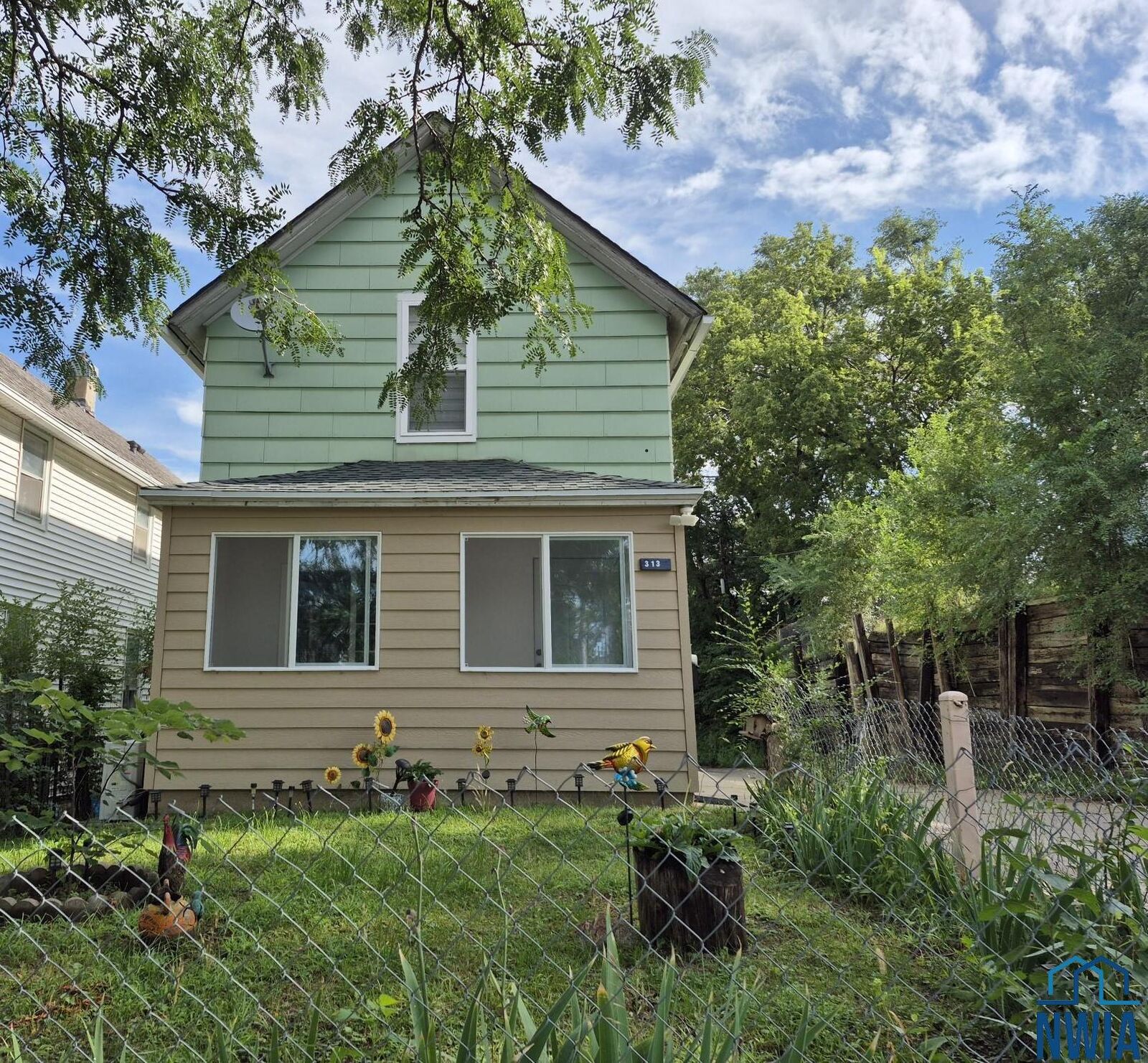 Property Photo:  313 W 1st St  IA 51103 