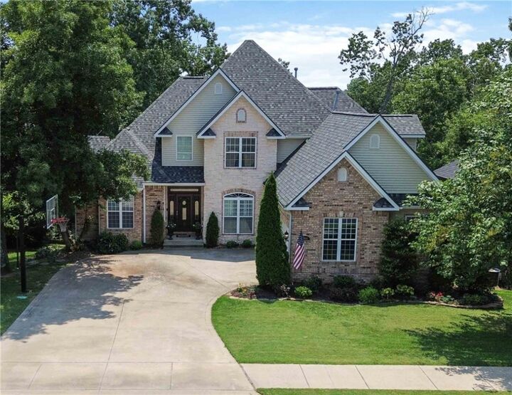 3906 NE Cadbury Avenue  Bentonville AR 72712 photo