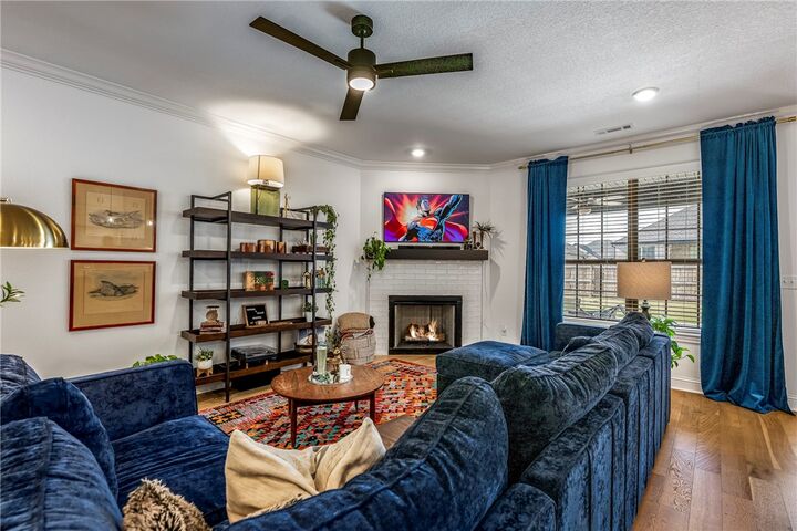 Property Photo:  800 Harbison Street  AR 72713 
