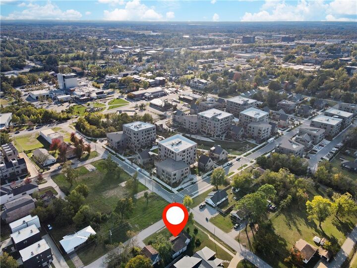 Property Photo:  119 SE F Street  AR 72712 