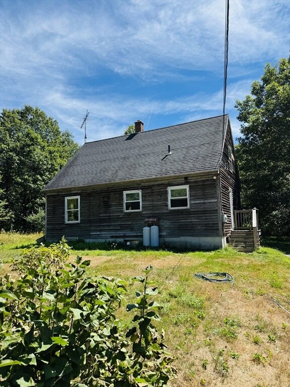 Property Photo: 66 Minott Rd MA 01473