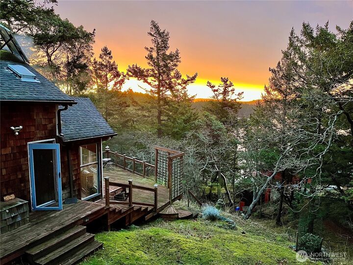 Property Photo:  177  Vista Place  WA 98250 