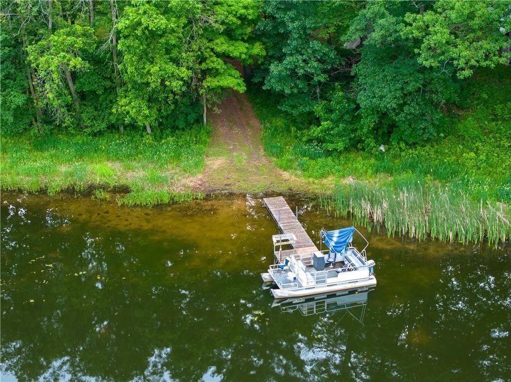 Property Photo:  