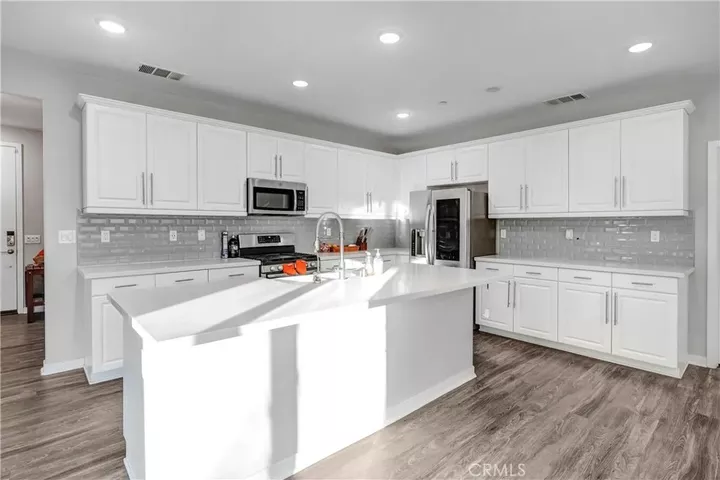 Property Photo:  29741 Holsteiner Way  CA 92584 