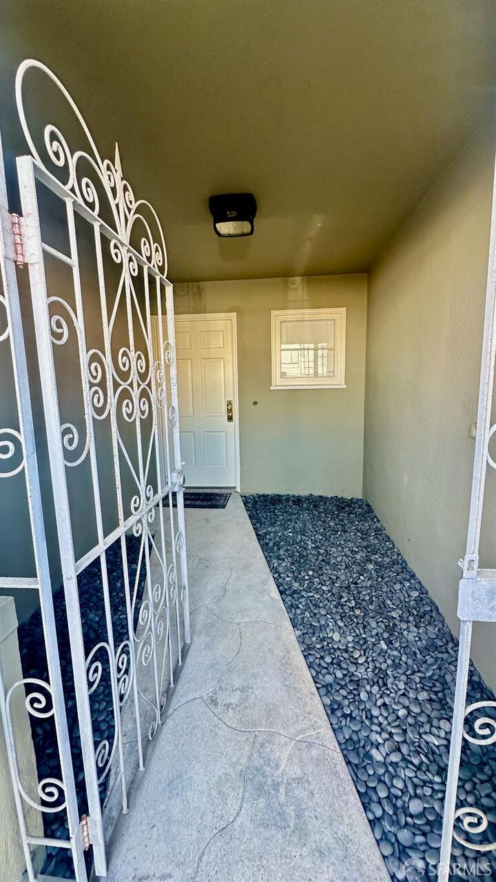 Property Photo: 2322 39th Avenue CA 94116