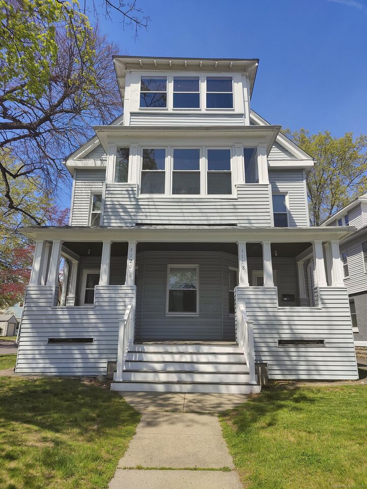 Property Photo:  1118 Boulevard  CT 06119 