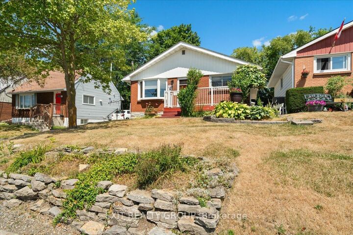 Property Photo:  28 Kidd Avenue  ON K8V 2C7 