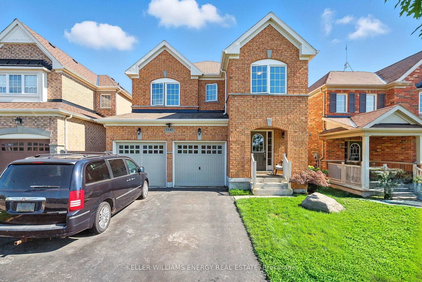 Property Photo:  1345 Woodstream Avenue  ON L1K 0N6 