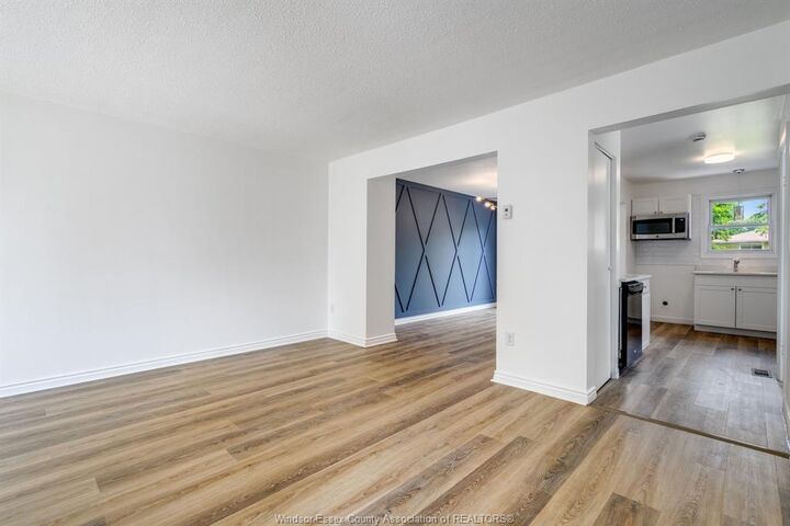 Property Photo:  9388 Ryerson  ON N8R 1V5 