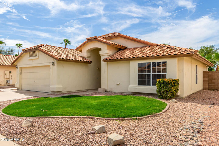 Property Photo: 709 W Catclaw Street AZ 85233