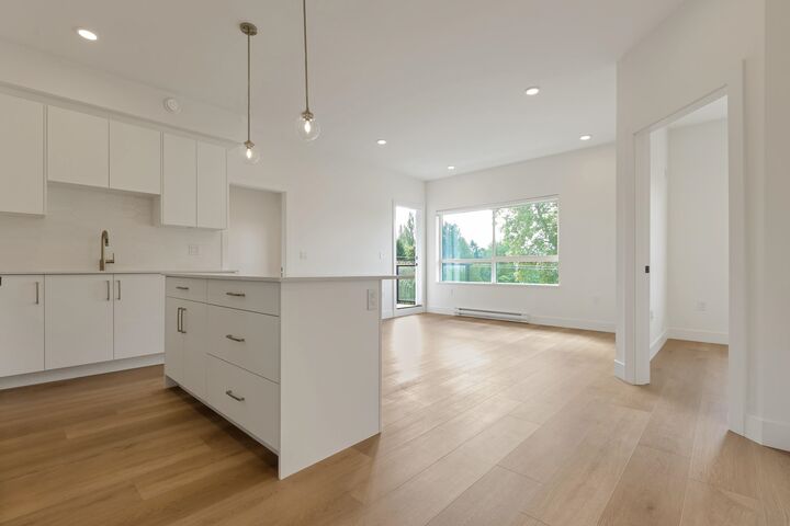 Property Photo:  20286 72B Avenue 411  BC V2Y 1T9 