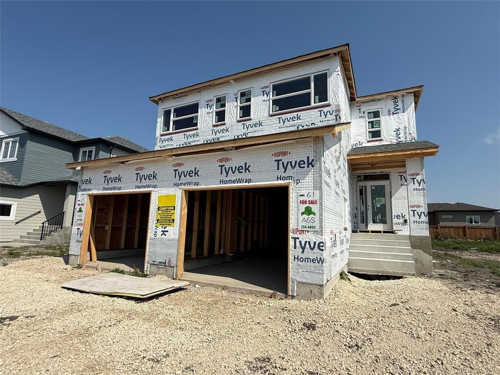Property Photo: 61 Harvest Lane MB R5A 0B6