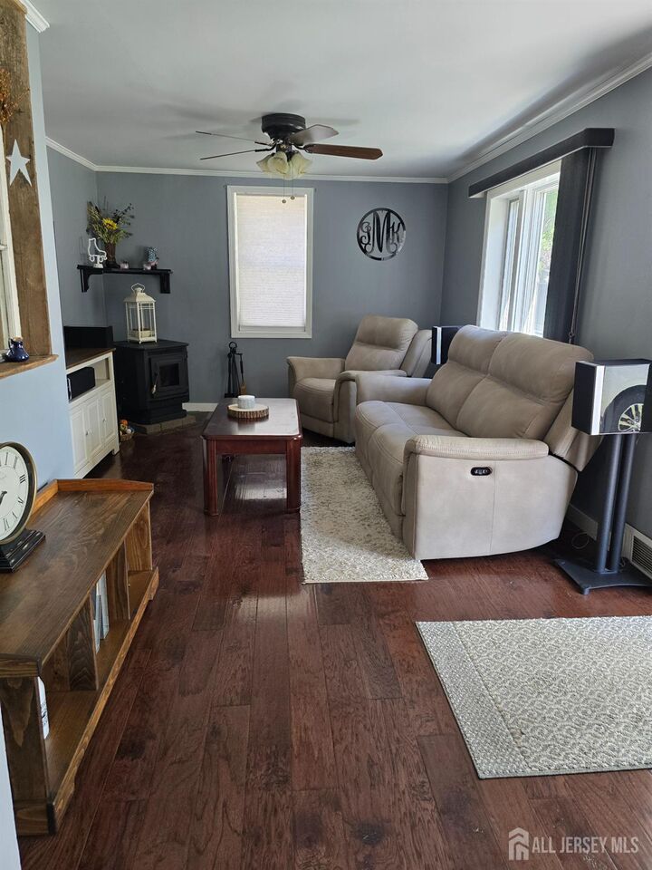 Property Photo:  21 Gordon Avenue  NJ 08879 