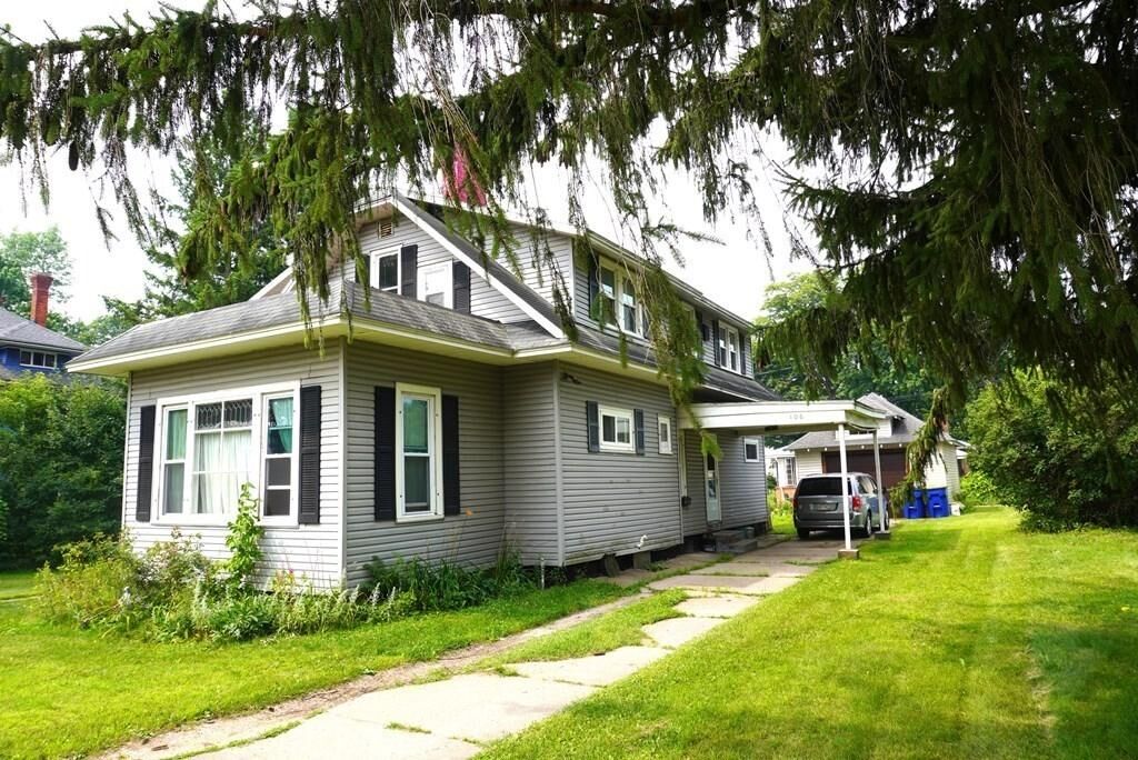 Property Photo: 106 State St WI 54452