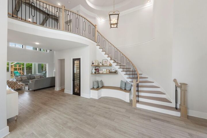 Property Photo:  76 S Waterbridge Drive  TX 77375 
