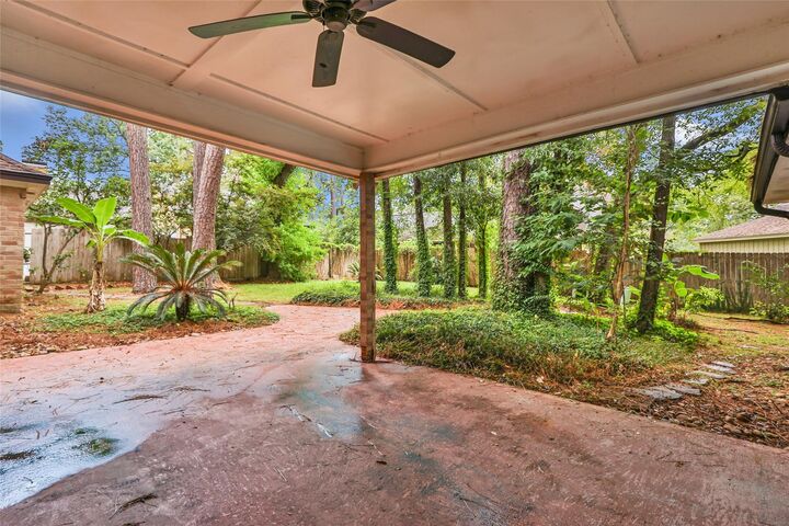 Property Photo:  1710 Woodland Vista Drive  TX 77339 