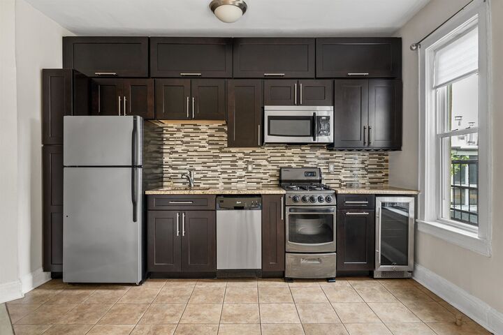 Property Photo: 160 2nd St 4 NJ 07030