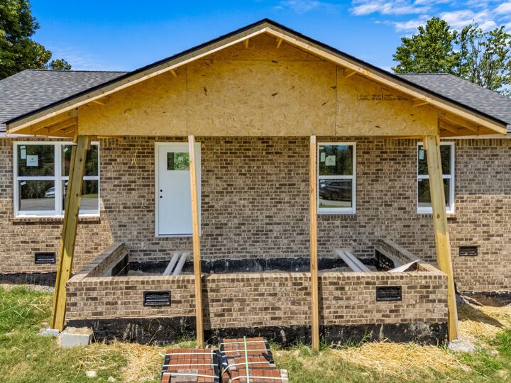 Property Photo: 1122 Newman-Riley Drive TN 37725