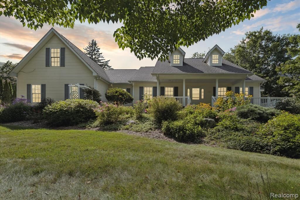Property Photo:  7127 Perry Lake Road  MI 48346 1655 