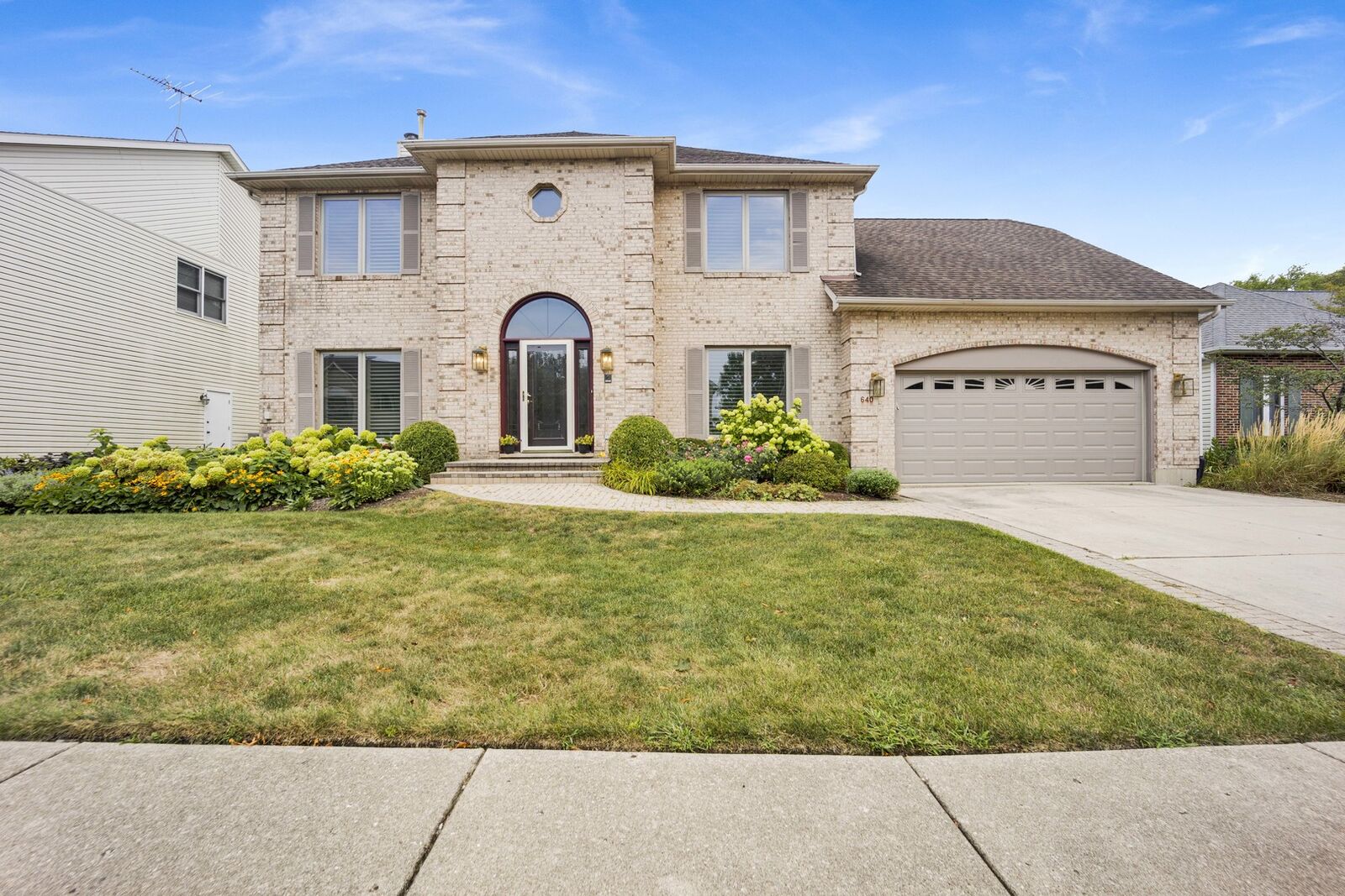Property Photo:  640 Downey Street  IL 60169 