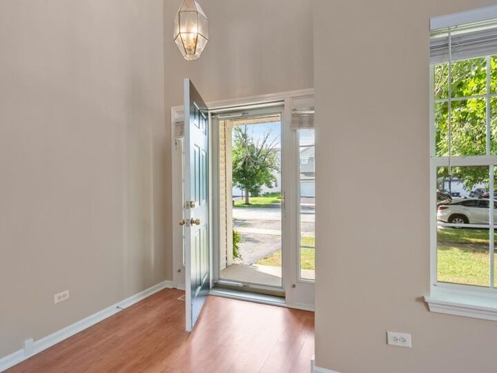 Property Photo: 2607 Flagstone Circle IL 60564