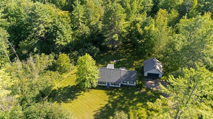 Property Photo:  123 Red Clover Way  VT 05468 