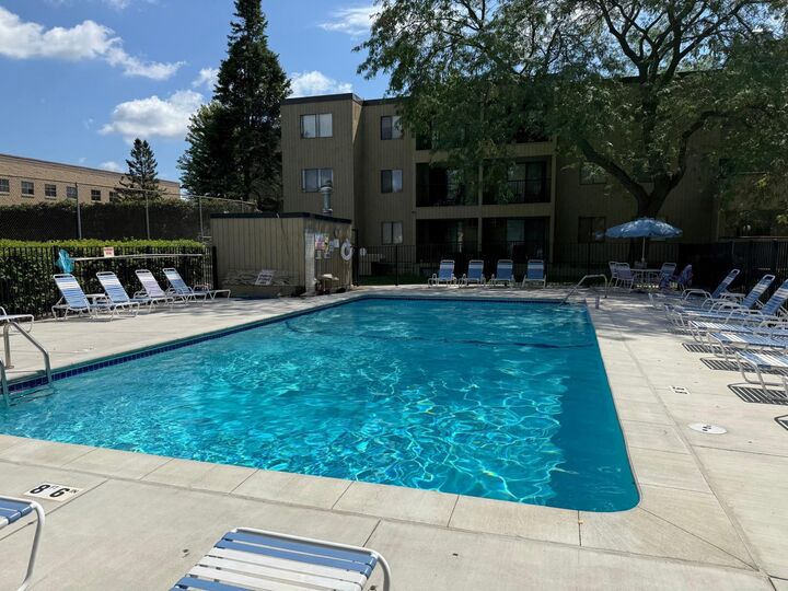 Property Photo: 4101 Parklawn Avenue 227 MN 55435
