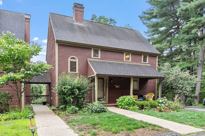 Property Photo:  1 Woodridge Ln 1  MA 01886 