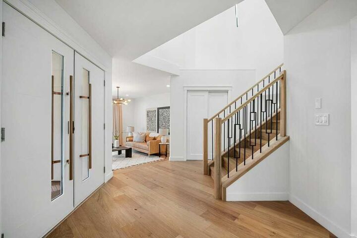 Property Photo: 113 Straddock Terrace SW AB T3H 2T4