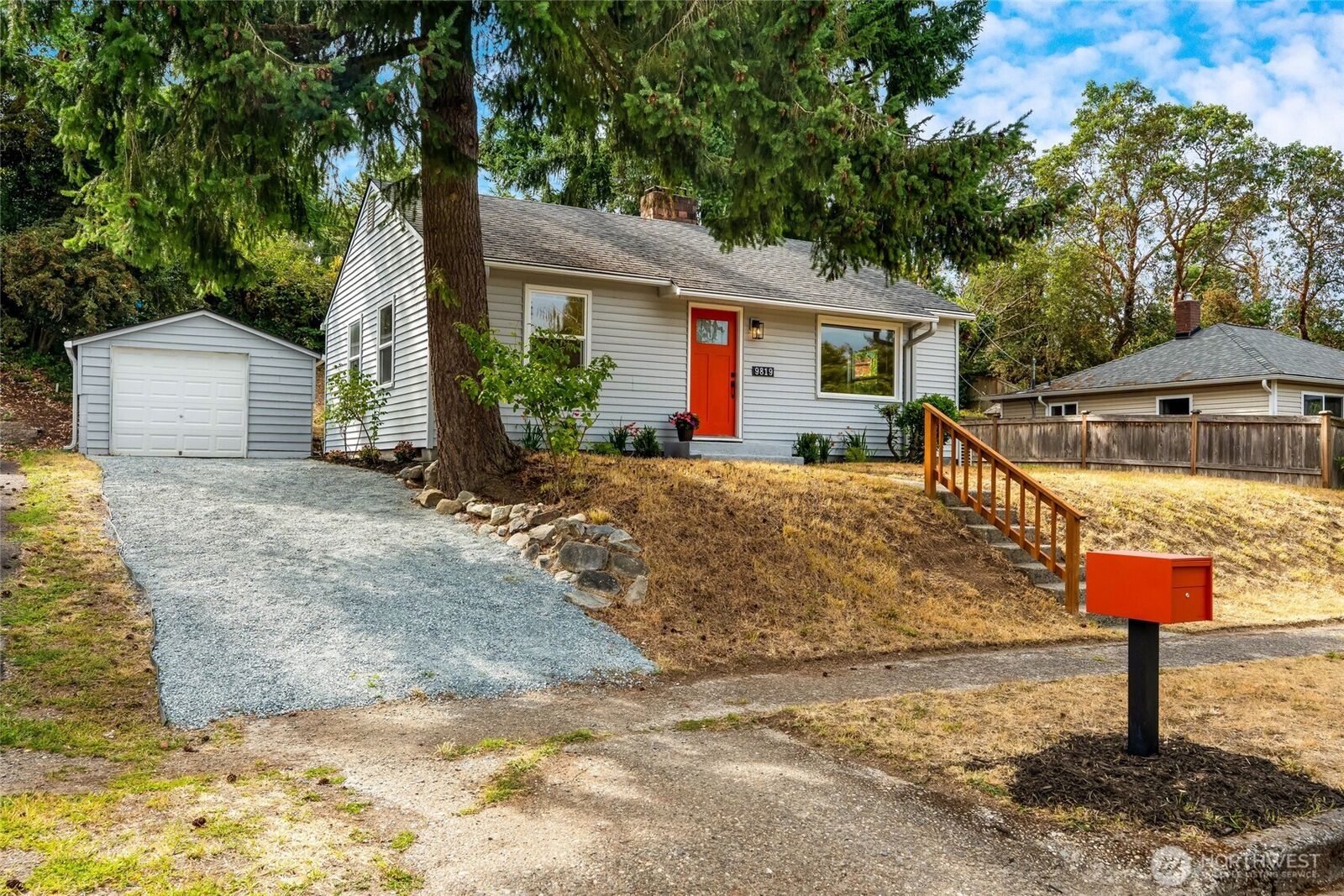 Property Photo: 9819 32nd Ave SW WA 98126