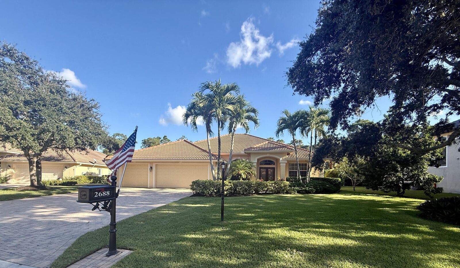 Property Photo: 2688 SW Windship Way FL 34997