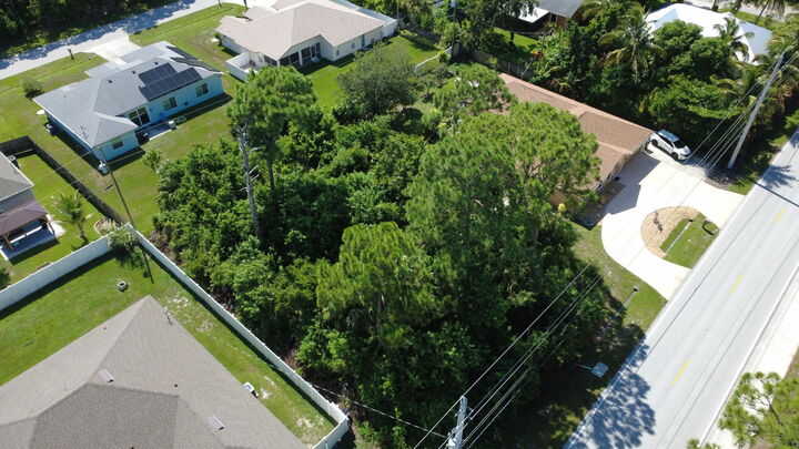 Property Photo: 3873 SW Rosser Boulevard FL 34953