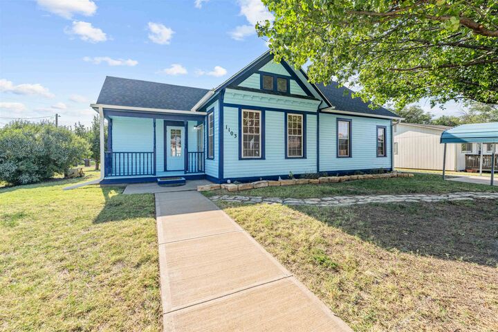 Property Photo: 1103 N 3rd St KS 67401