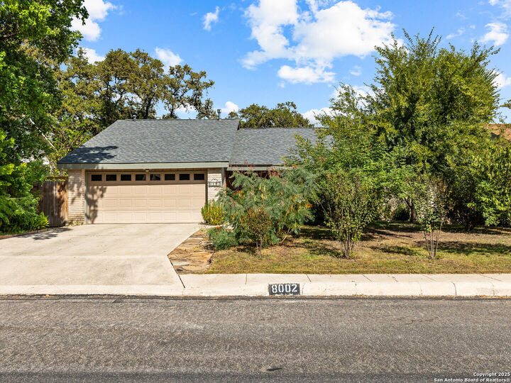 Property Photo:  8002 Valley Trails St  TX 78250 