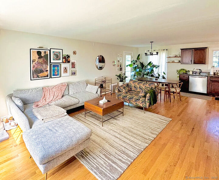 Property Photo:  109 Center Street 4-1  CT 06513 