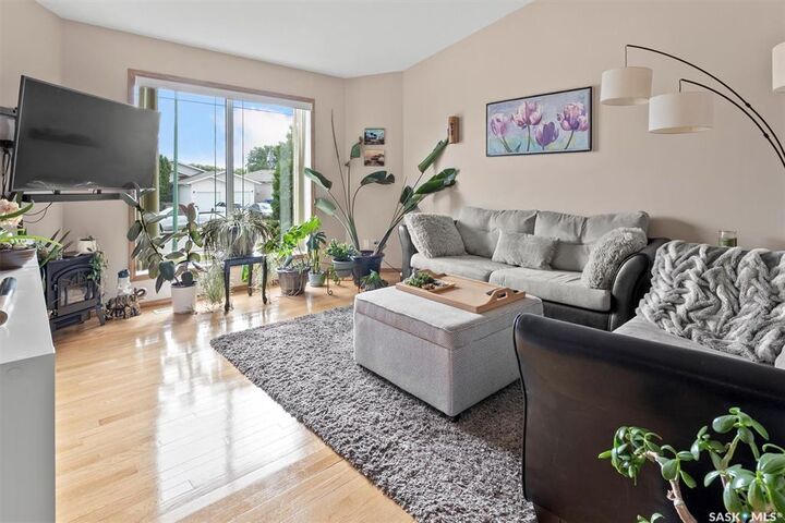 Property Photo: 229 1st Avenue N SK S0K 4S0