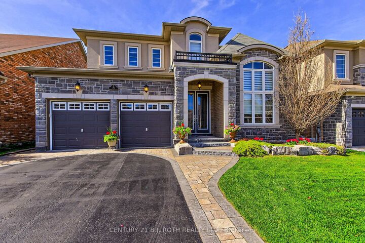 35 Manor Forest Road  East Gwillimbury ON L0G 1M0 photo