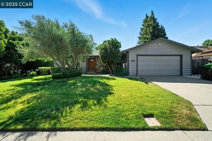 2537 Dos Rios Dr  San Ramon CA 94583 photo