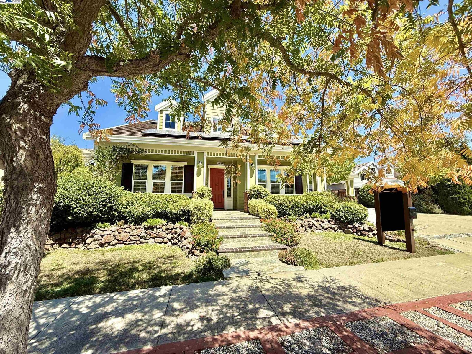 Property Photo:  1164 Lexington Way  CA 94550 