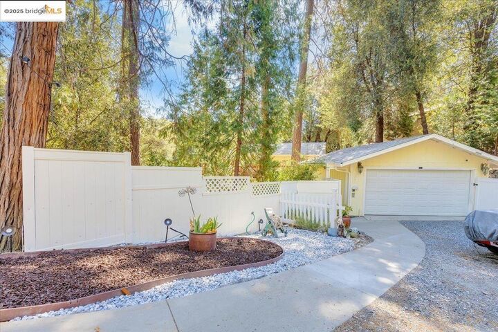 21931 Glenwood Rd  Sonora CA 95370 photo