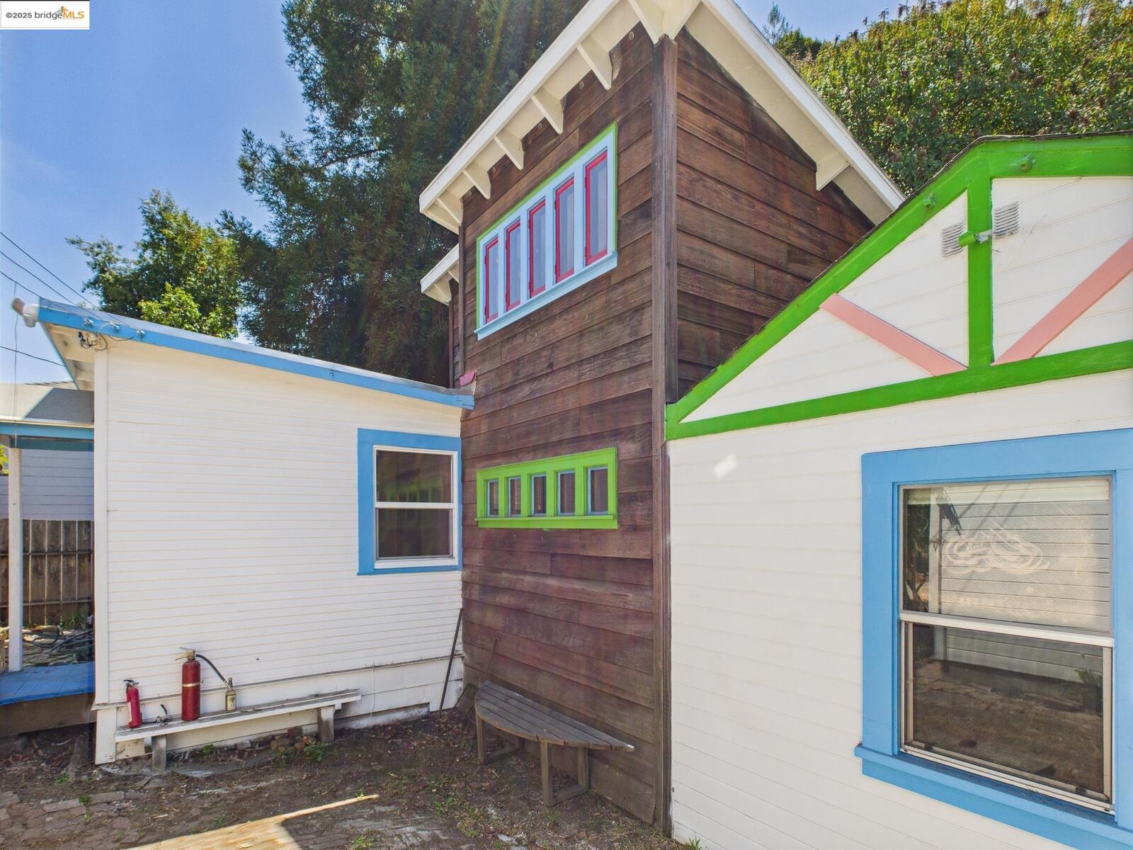 Property Photo:  1545 Mariposa St  CA 94804 