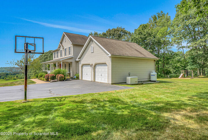 Property Photo: 10010 Valley View Drive PA 18411