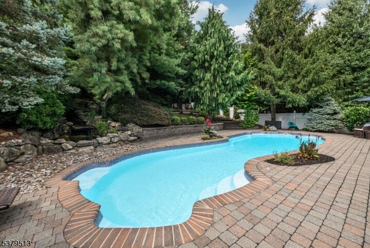 Property Photo:  14 Stratton Dr  NJ 07470 