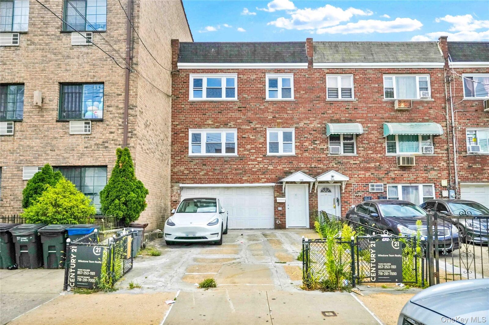 Property Photo: 738 E. 222 Street NY 10467